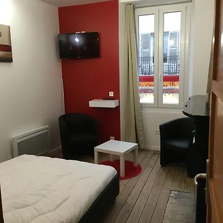 Largo Nyaraló Bayeux