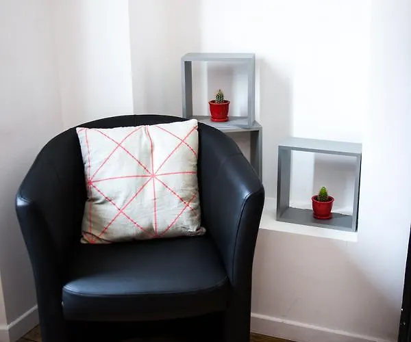 度假居 拉尔戈公寓 *